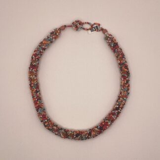 ビーズネックレス