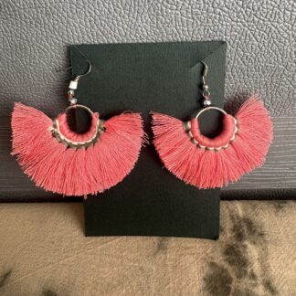 フリンジバリピアス