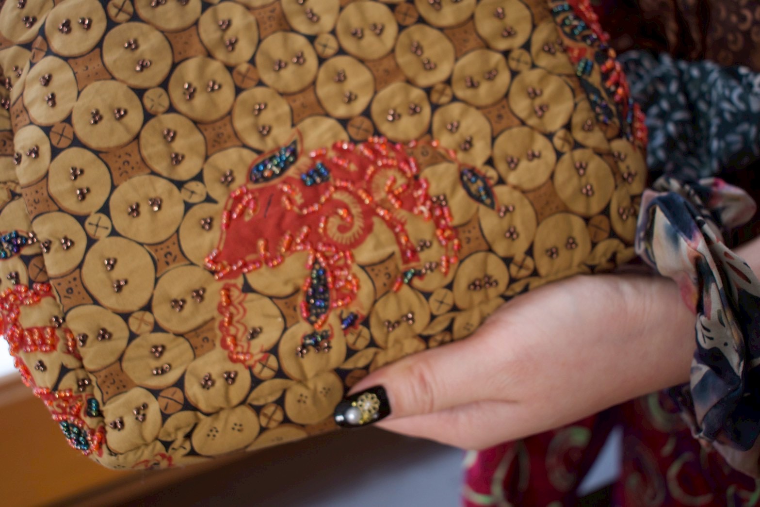 バティックビーズハンドバッグ - 画像 (4)