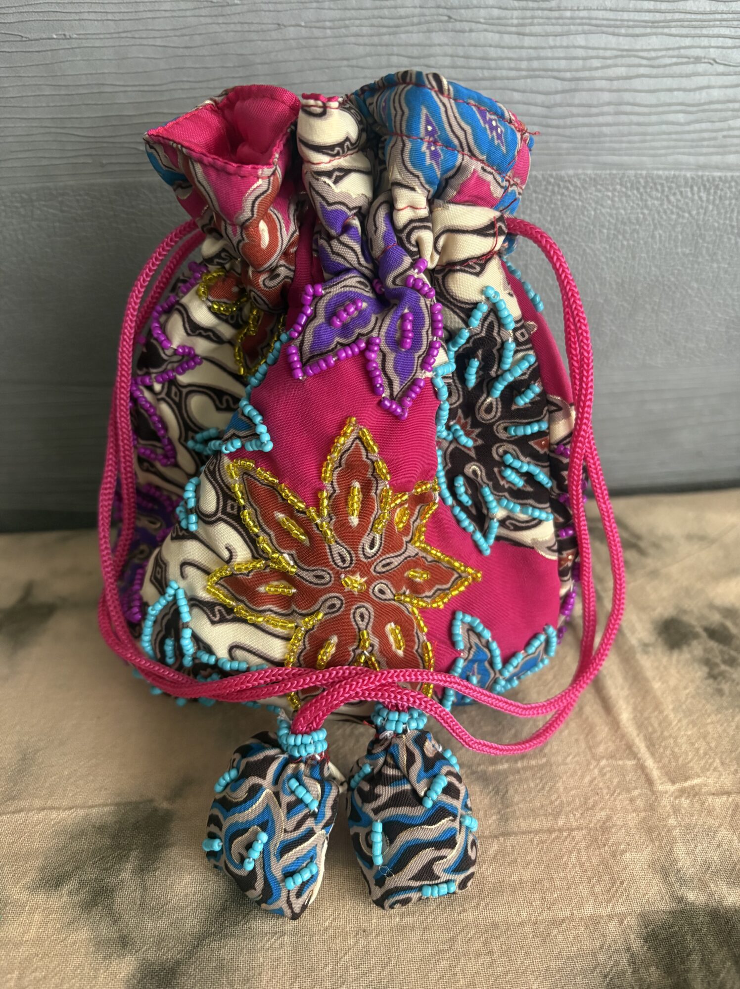 バティックビーズ巾着 - 画像 (2)