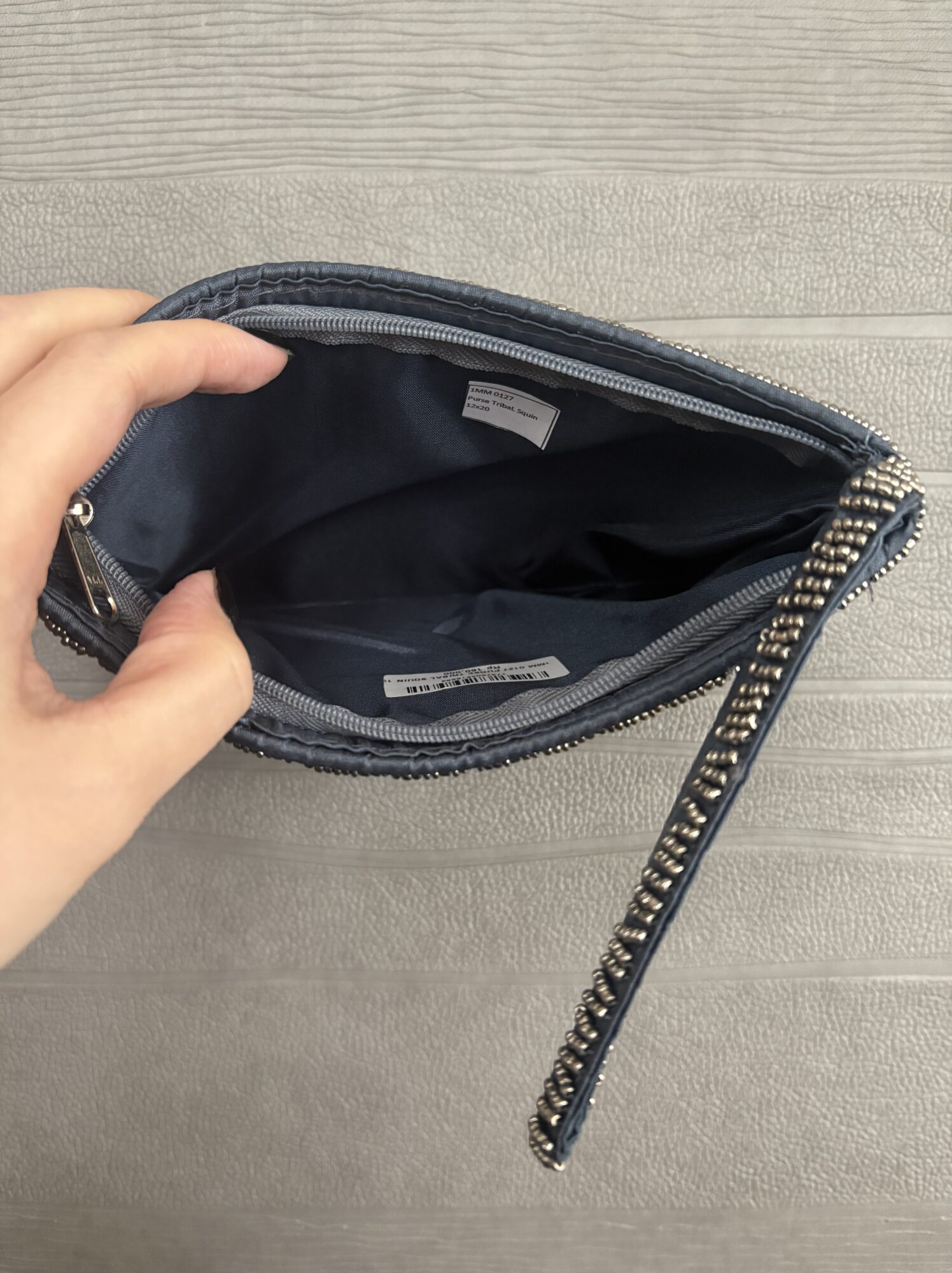 ビーズ刺繍クラッチバッグ - 画像 (4)